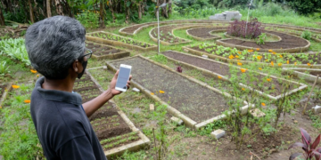 Farming feeds the world. We desperately need to know how to do it better