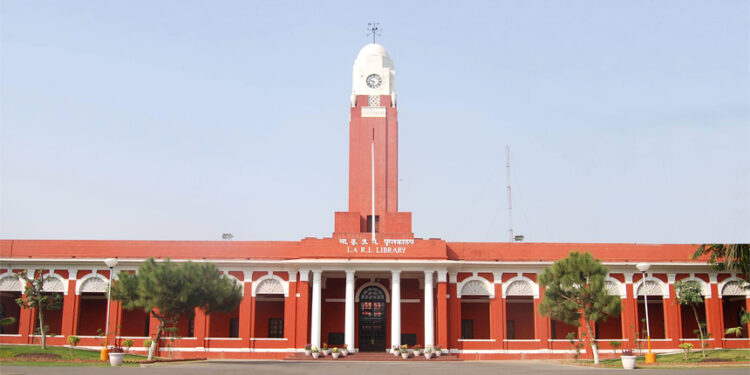 Indian Agricultural Research Institute (IARI) New Delhi offers more than 800 programmes in 27 disciplines