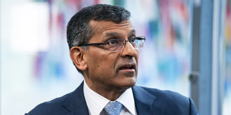 Raghuram Rajan Says India Making a Big Mistake Believing ‘Hype’ About its Growth