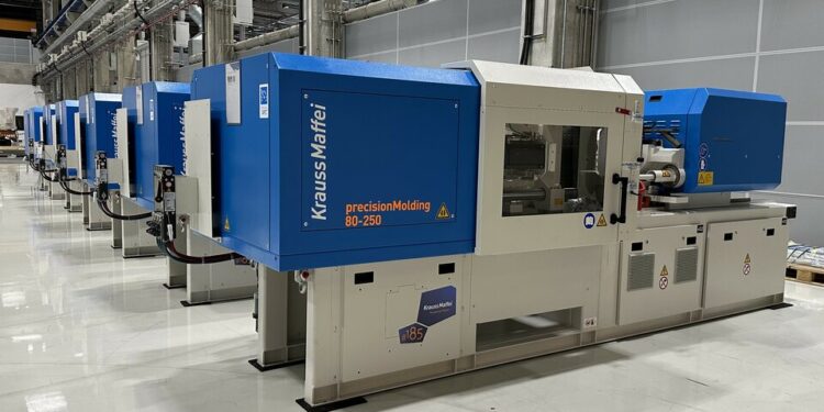 Clear the Stage for Injection Molding and Automation: Kraussmaffei Opens New Showroom at Parsdorf